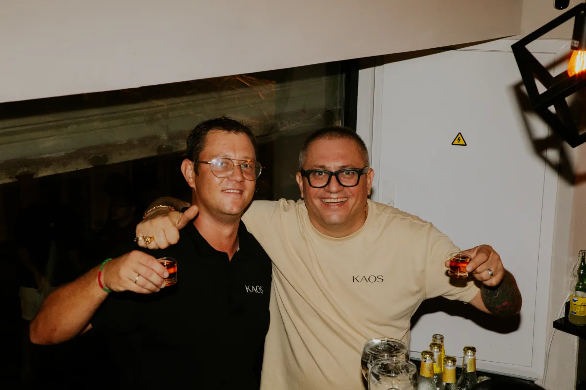 LAZONA X KAOS foto 3