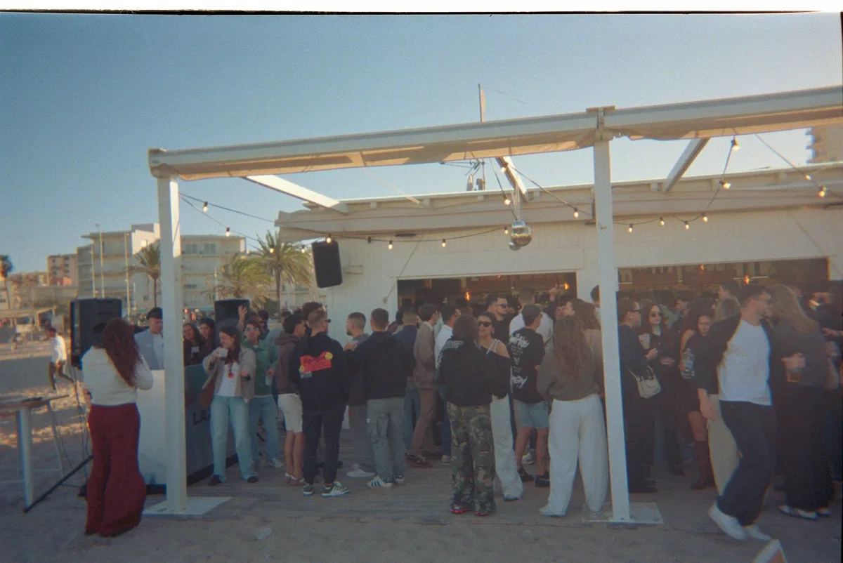 LAZONA X SALVAJE BEACH foto 24